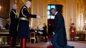Idris Elba، Torvill و Dean در قلعه ویندسور تجلیل شدند