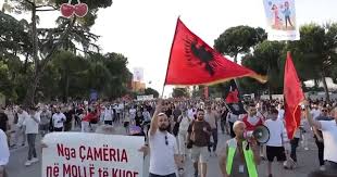 Les manifestations contre la station liée au projet de Kushner se poursuivent en Albanie