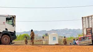 La France demande à ses ressortissants de quitter le Mali après des attaques coordonnées