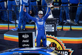 Kyle Larson juge peu probable de retenter le « Double » tant qu’il pilote à temps plein en NASCAR