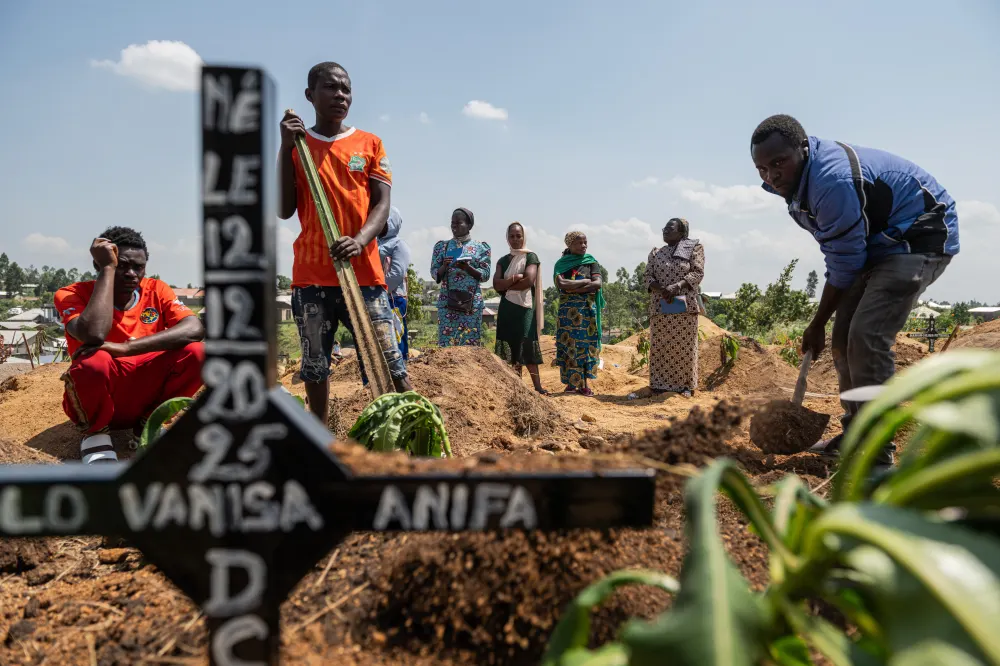 Plus de 1 000 cas d'Ebola dans l’est de la RDC, la violence freine la riposte