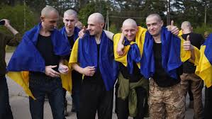 Ukraine et Russie échangent 410 prisonniers, première étape d’un vaste accord
